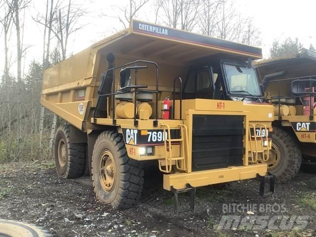 CAT 769D Dumper - Knickgelenk