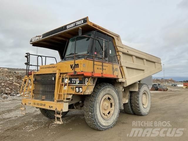 CAT 771D Dumper - Knickgelenk
