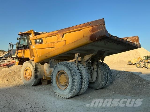 CAT 771D Dumper - Knickgelenk
