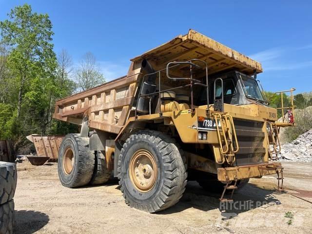 CAT 773D Dumper - Knickgelenk