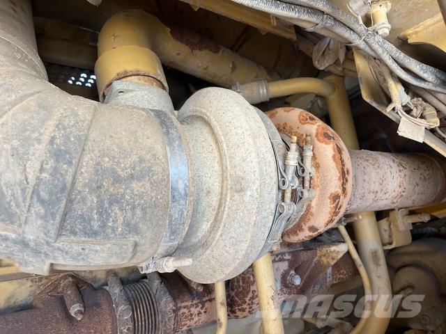 CAT 773D Dumper - Knickgelenk