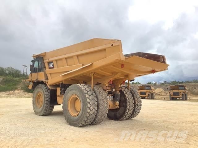 CAT 773E Dumper - Knickgelenk