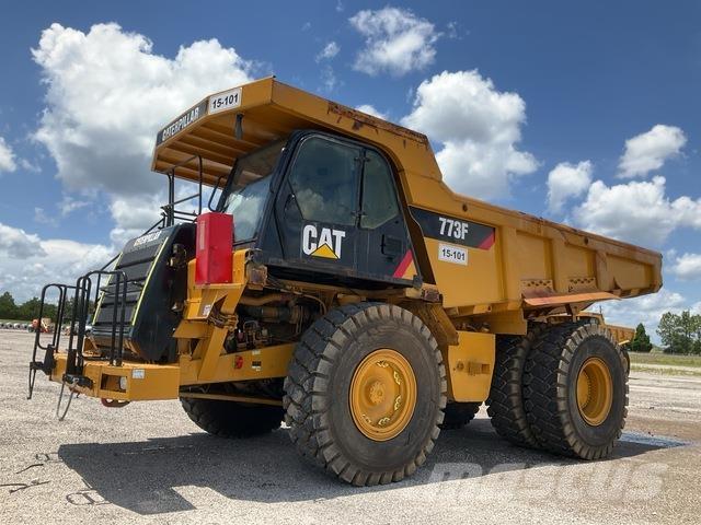 CAT 773F Dumper - Knickgelenk