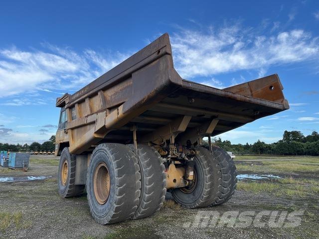 CAT 775D Dumper - Knickgelenk