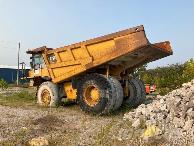 CAT 775D Dumper - Knickgelenk