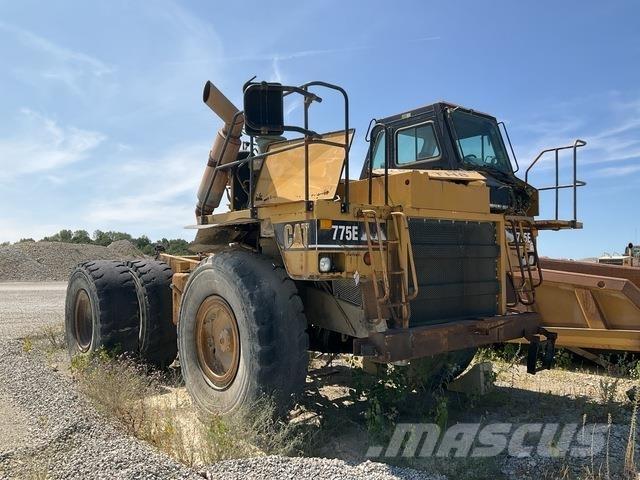 CAT 775E Dumper - Knickgelenk