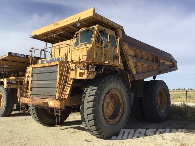 CAT 777C Dumper - Knickgelenk