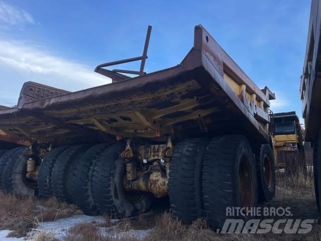 CAT 777D Dumper - Knickgelenk