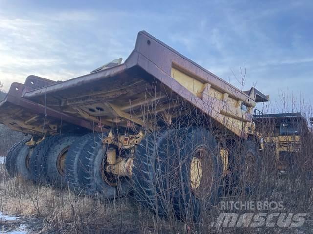 CAT 777D Dumper - Knickgelenk