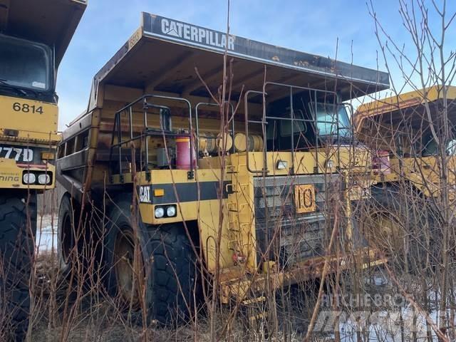 CAT 777D Dumper - Knickgelenk