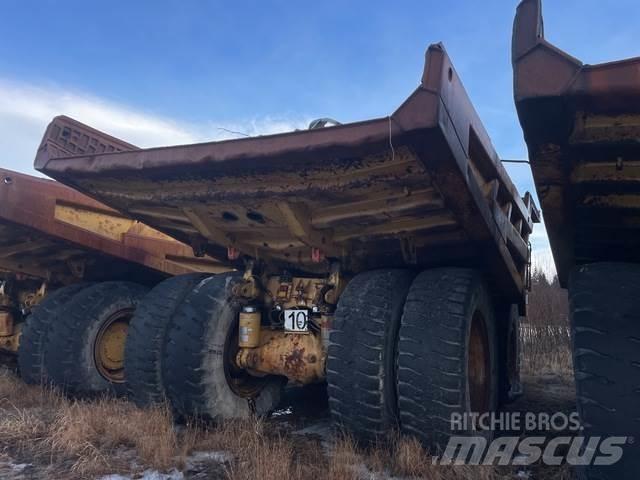 CAT 777D Dumper - Knickgelenk