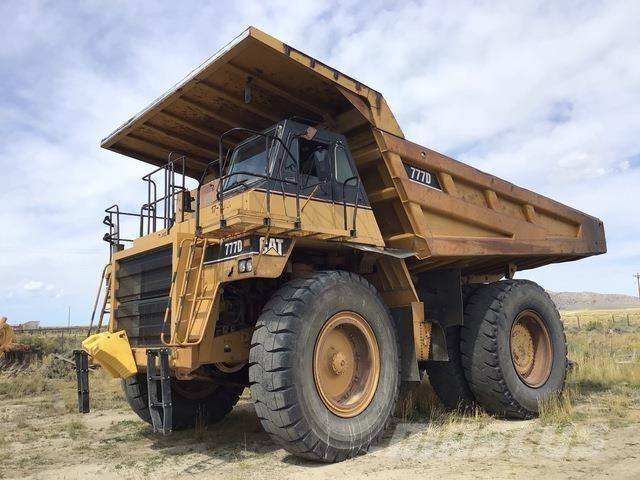 CAT 777D Dumper - Knickgelenk
