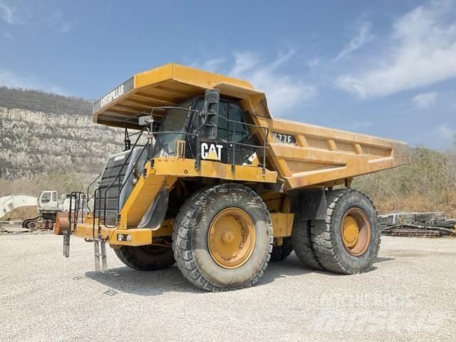 CAT 777F Dumper - Knickgelenk