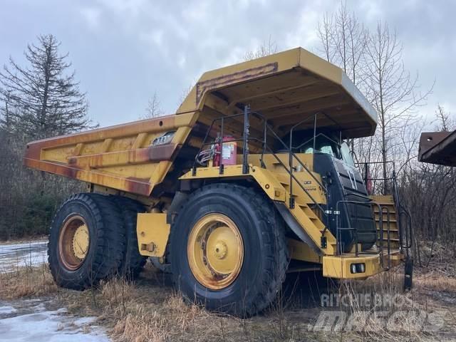 CAT 777F Dumper - Knickgelenk