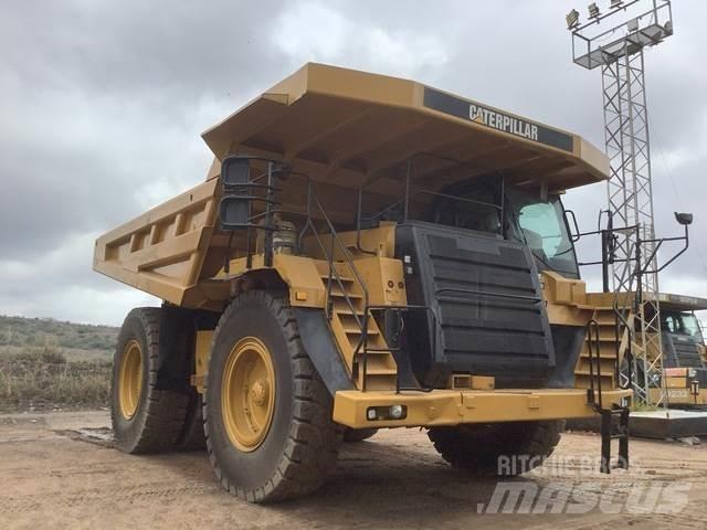 CAT 777F Dumper - Knickgelenk