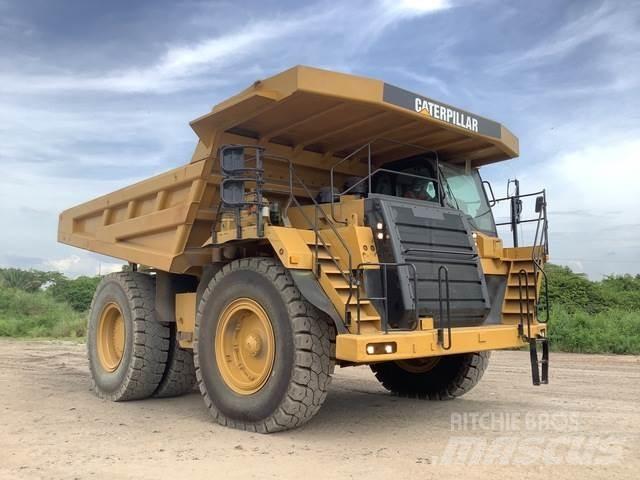 CAT 777F Dumper - Knickgelenk