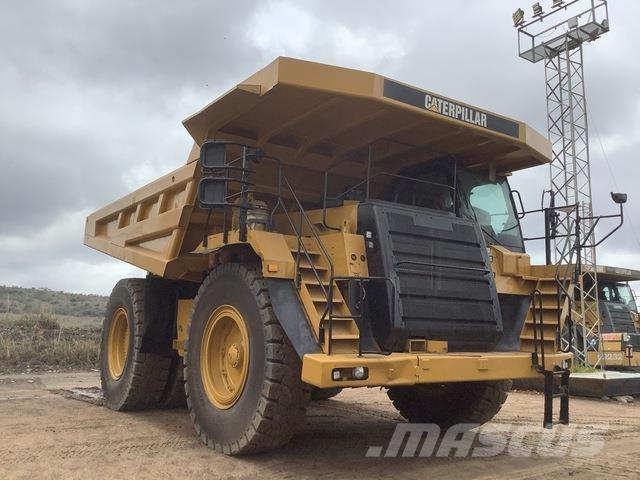 CAT 777F Dumper - Knickgelenk