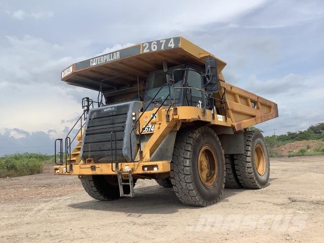 CAT 777F Dumper - Knickgelenk