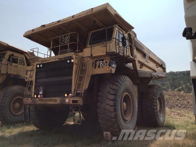 CAT 785 Dumper - Knickgelenk