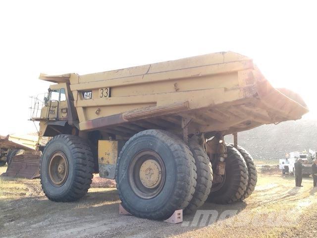 CAT 785 Dumper - Knickgelenk