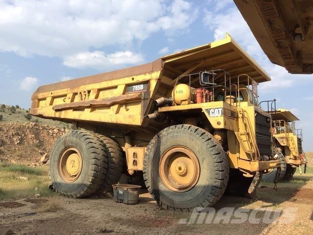 CAT 785B Dumper - Knickgelenk