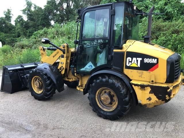 CAT 906M Radlader