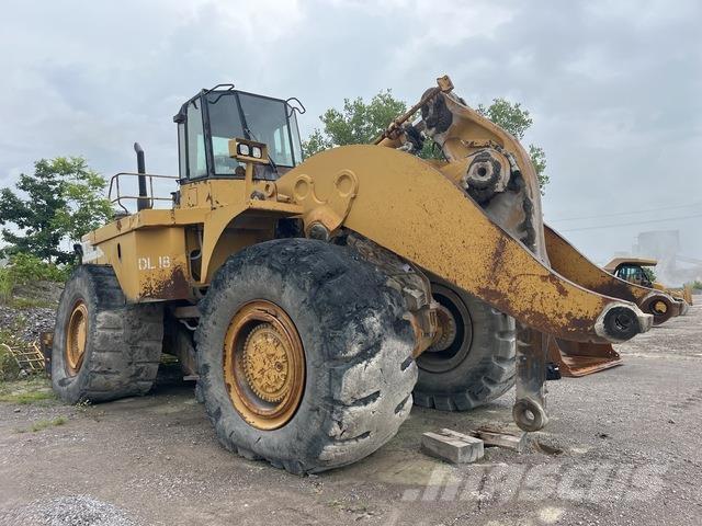 CAT 990 Radlader