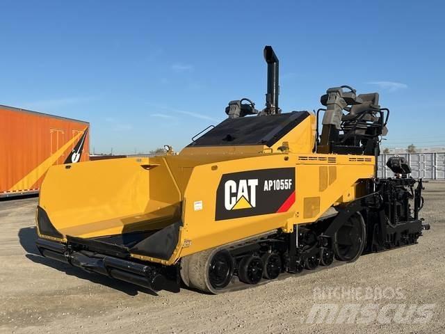 CAT AP1055F Strassenfertiger