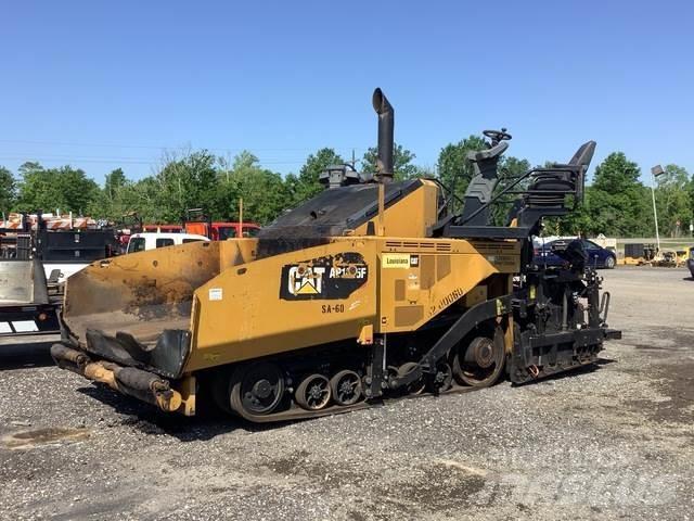 CAT AP1055F Strassenfertiger
