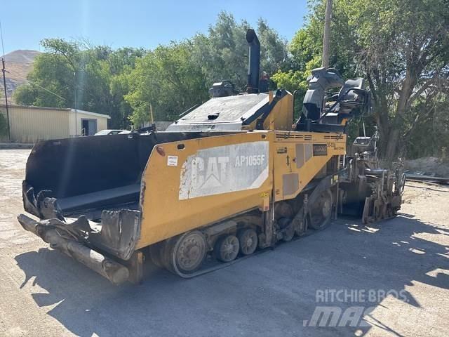 CAT AP1055F Strassenfertiger