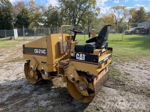 CAT CB-214C Tandemwalzen