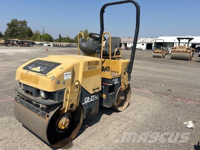 CAT CB-214E Tandemwalzen