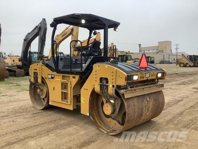CAT CB10 Tandemwalzen