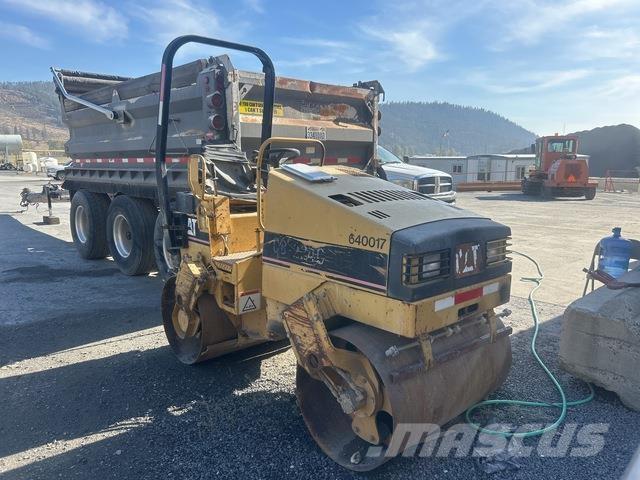 CAT CB224C Tandemwalzen