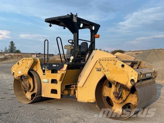 CAT CB54 XW Tandemwalzen