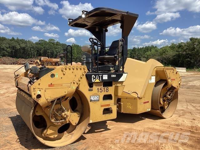 CAT CB64 Tandemwalzen