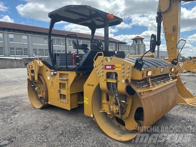 CAT CB66B Tandemwalzen