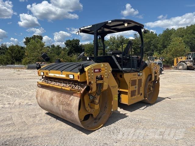 CAT CB66B Tandemwalzen