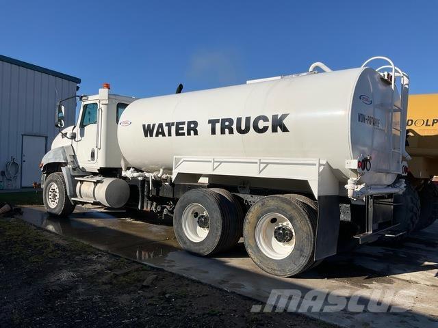 CAT CT660S Wassertanker