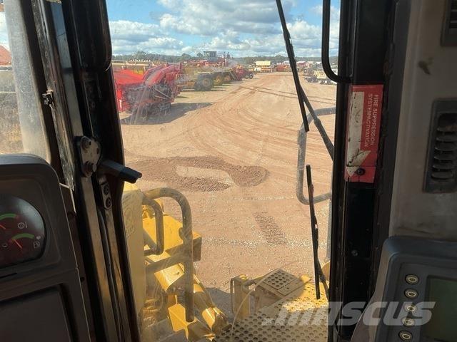CAT D10T Bulldozer