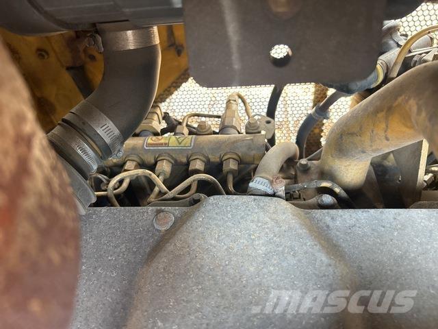 CAT D4K LGP Bulldozer