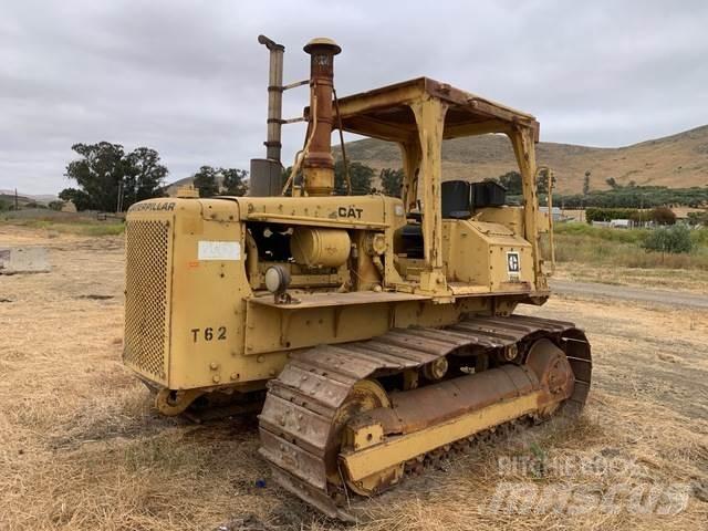 CAT D5B Traktoren