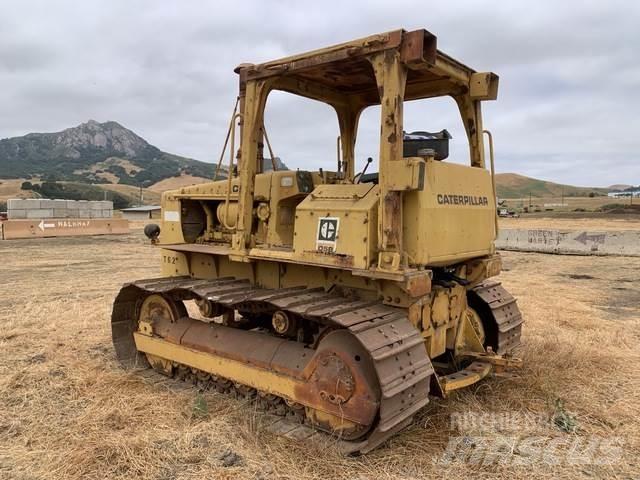 CAT D5B Traktoren