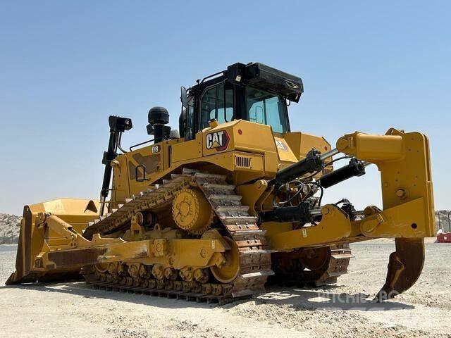 CAT D8 Bulldozer