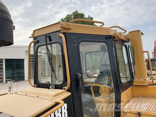 CAT D8R Bulldozer