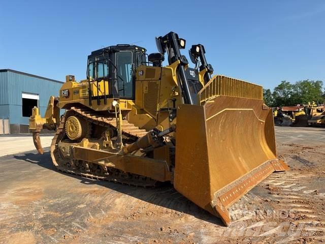 CAT D9 Bulldozer