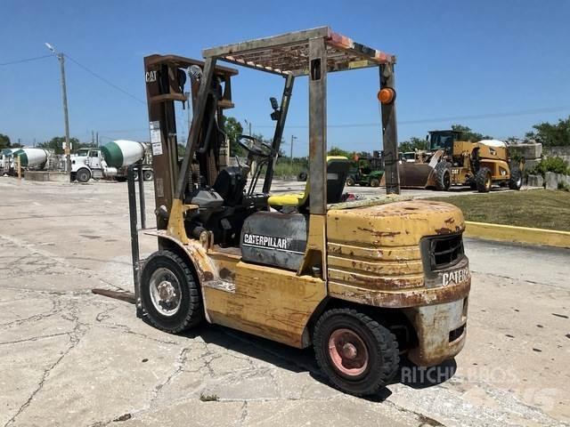 CAT DP25 Sonstige Baumaschinen