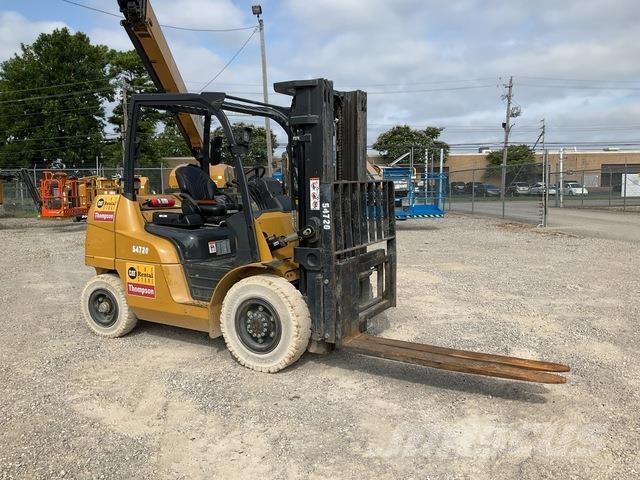 CAT DP40N Sonstige Baumaschinen