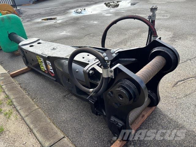 CAT H180 Hammer / Brecher