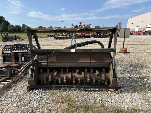 CAT HM418C Forstmulcher